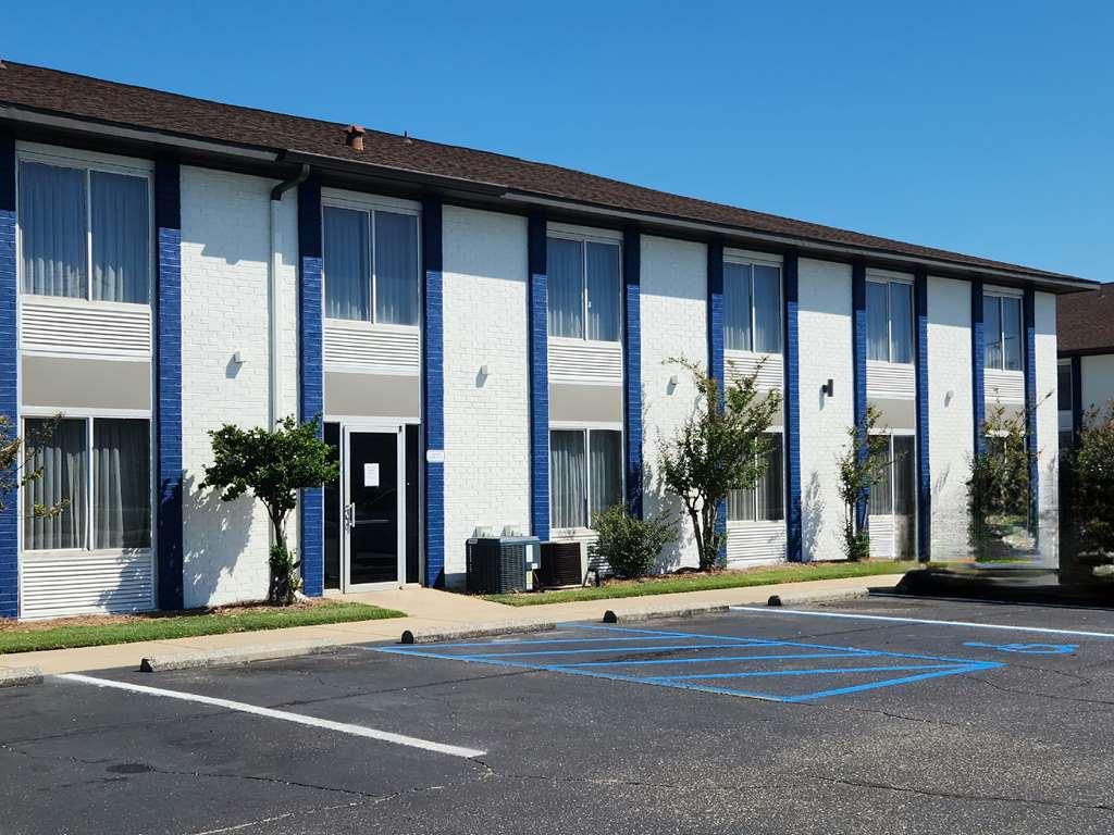 Americas Best Value Inn & Suites-Foley Zewnętrze zdjęcie